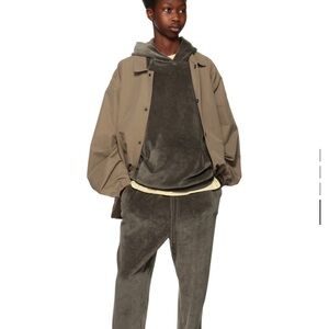 Fear of God Essentials | Gray Raglan Set